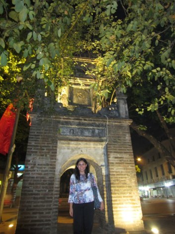 550622_10151297021990984_77954415_n